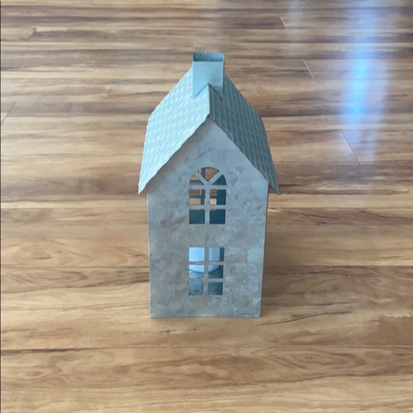 Target Lit Galvanized Farm House - Picture 4 of 8